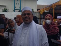 Setelah Menjalani Tahapan Masa Percobaan, Habib Rizieq Shihab Bebas Murni Hari Ini!