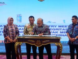 Penandatanganan Pakta Integritas dan Persetujuan Pengamanan Proyek Strategis di PT Kilang Pertamina Internasional