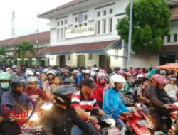 Kemacetan Parah Melanda Stasiun Manggarai Akibat Kebakaran Hebat