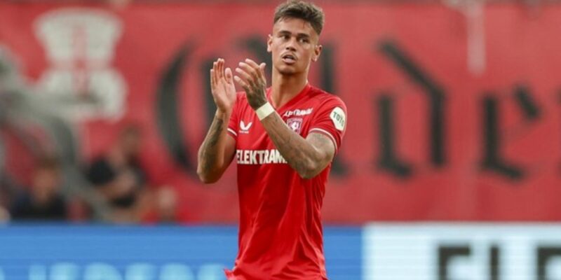 Mees Hilgers Siap Tampil Melawan Manchester United: Langkah Awal Menuju Debut Bersama Timnas Indonesia