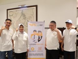 Kejaksaan Agung Sosialisasikan Pelayanan Hukum Online “Halo JPN” di Car Free Day Jakarta