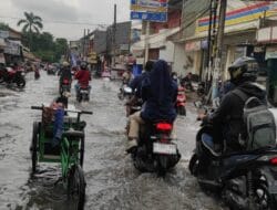 Banjir di Ciledug: Perumahan Puri Kartika Terendam Hingga 60 cm, Warga Masih Bertahan